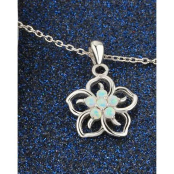 PRETTY WHITE FLOWER FIRE OPAL ON SILVER NECKLACE - Picture 4 of 6